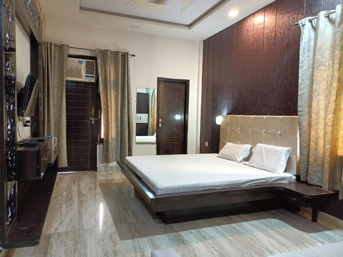 Hotel Prakash Regency Hapur Extérieur photo
