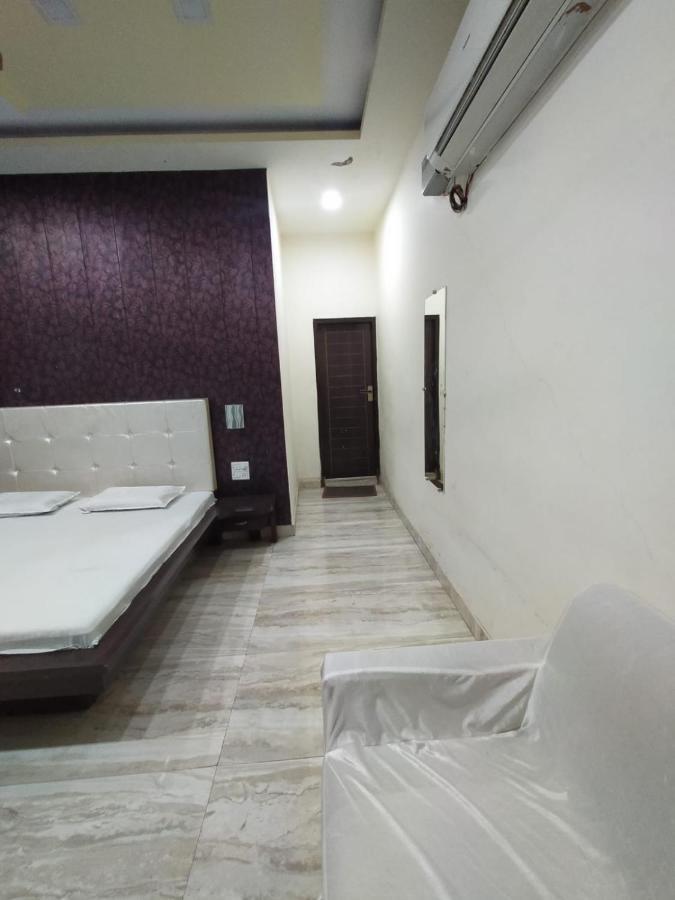 Hotel Prakash Regency Hapur Extérieur photo