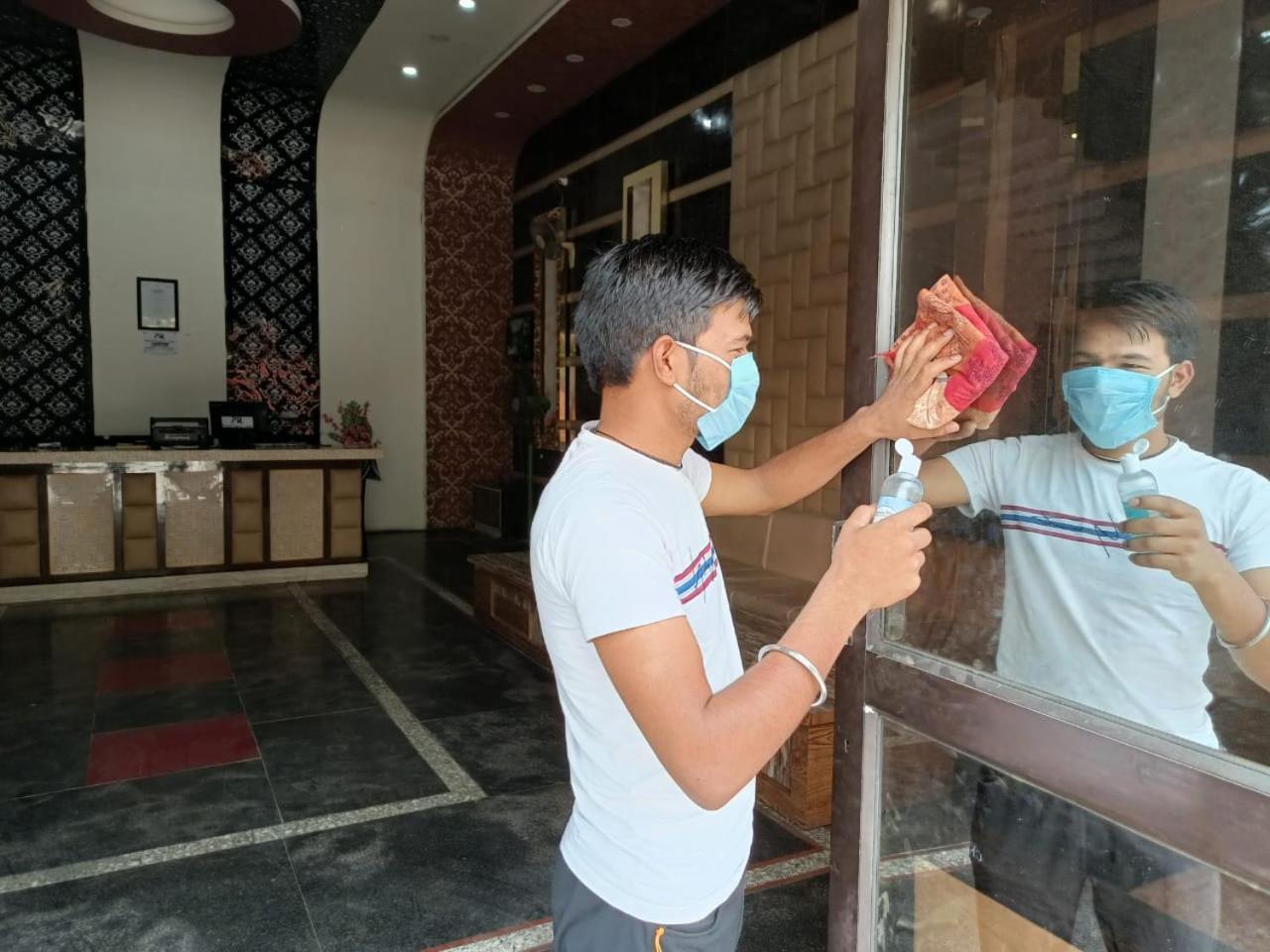 Hotel Prakash Regency Hapur Extérieur photo