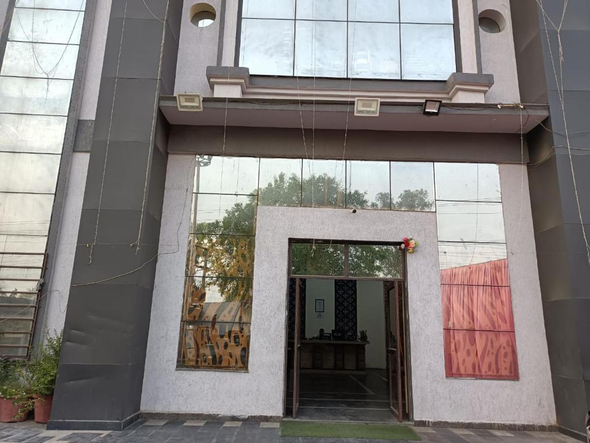 Hotel Prakash Regency Hapur Extérieur photo